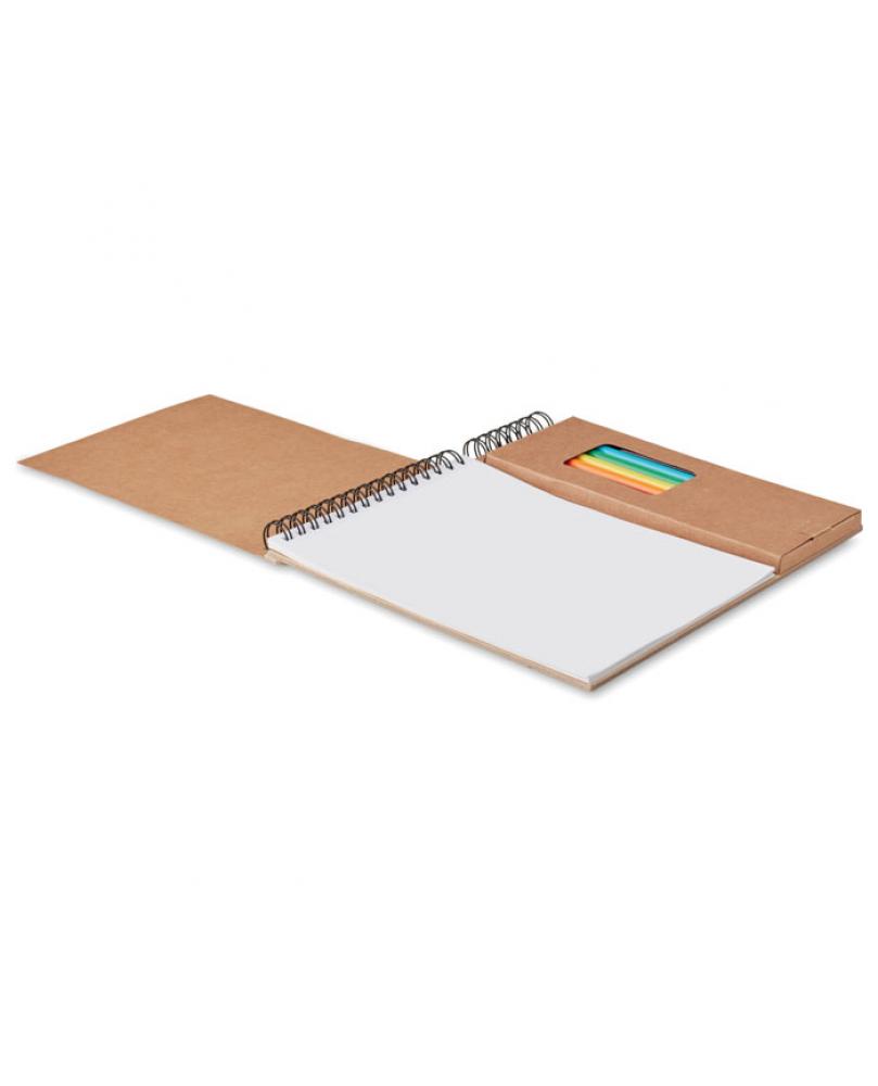 Set de lápices y cuaderno